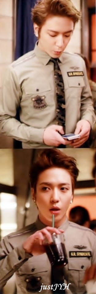 더블클릭을 하시면 이미지를 수정할 수 있습니다