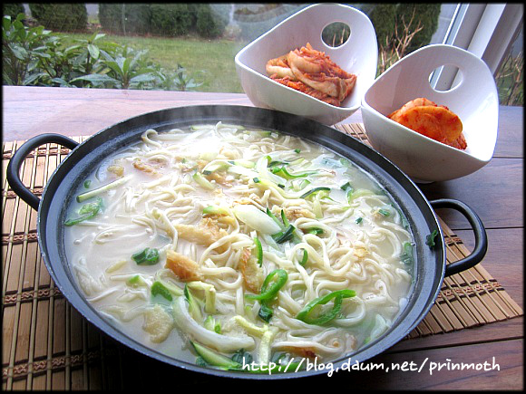 사골칼국수 이미지