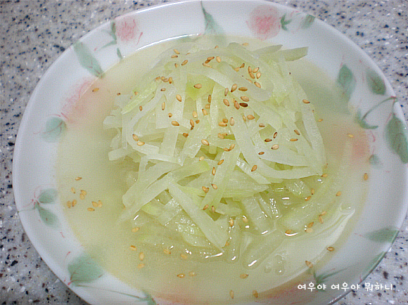 국과반찬 이미지