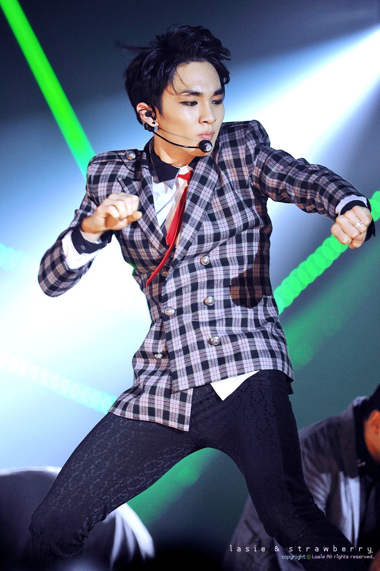 샤이니 - 131114 멜론뮤직어워드 Everybody 공연