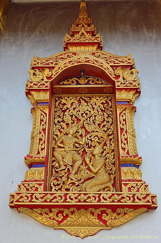 왓 농사원(Vat Nong Sikhounmuang)-2-한강의 꽃