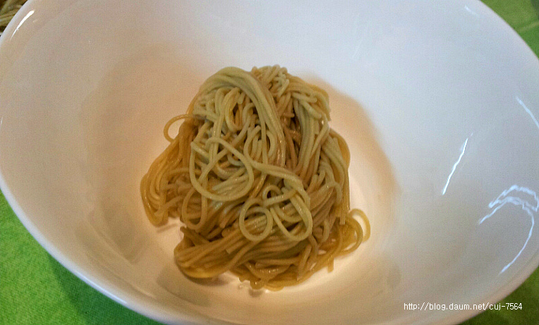 아, 맛 있다!" 쫄깃쫄깃 별미국수