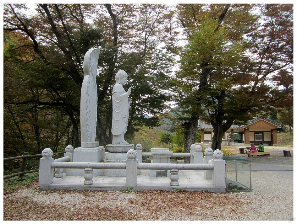 월악산 덕주사 마애불 다녀오다.