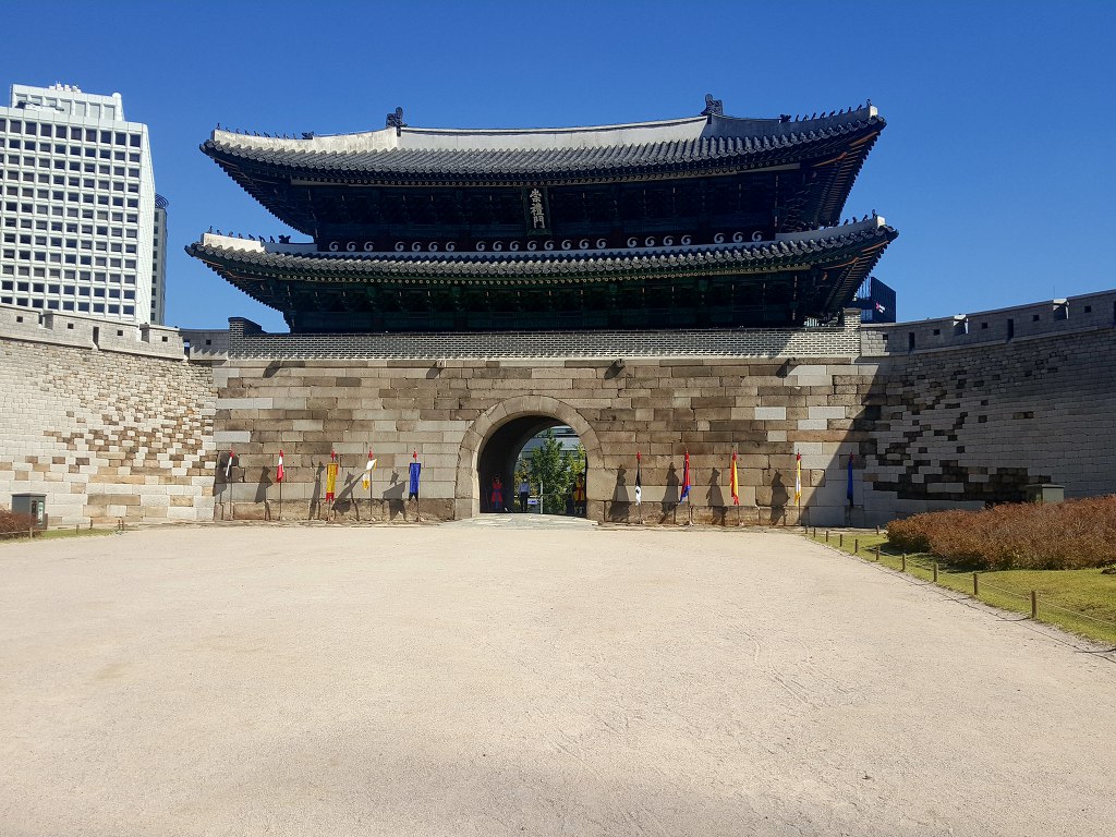 대한민국 국보1호 남대문 숭례문 화재 이후 국민의 품안으로 서울 중구 여행