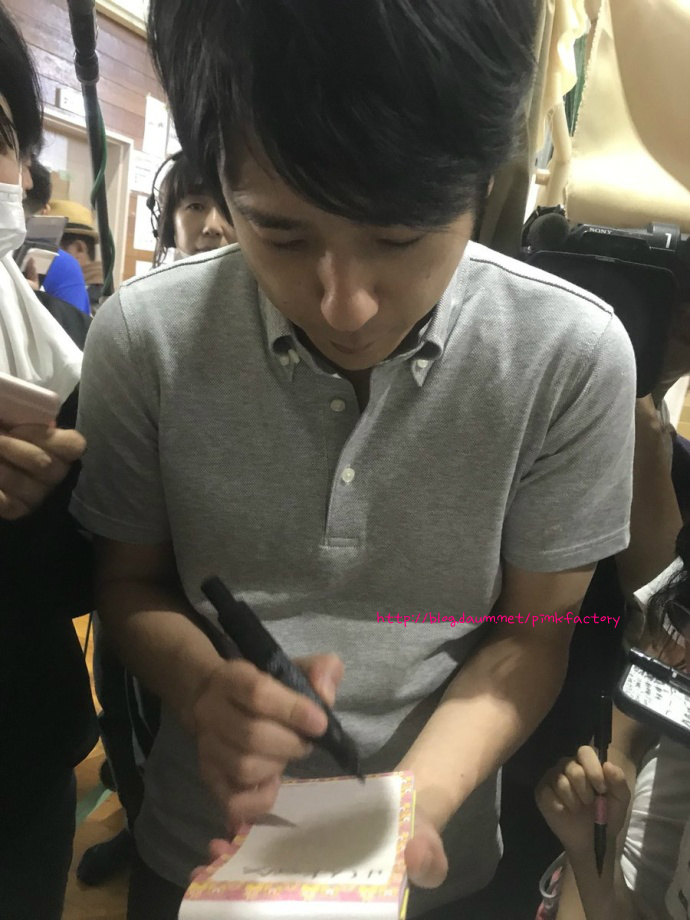 [ARASHI-니노] [와이드!스크램블-180723] 니노밍 호우 피해지역 히로시마에 방문 소식 