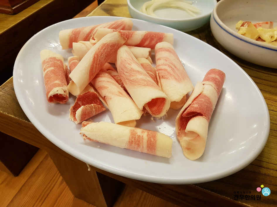 자연석돌구이 이미지