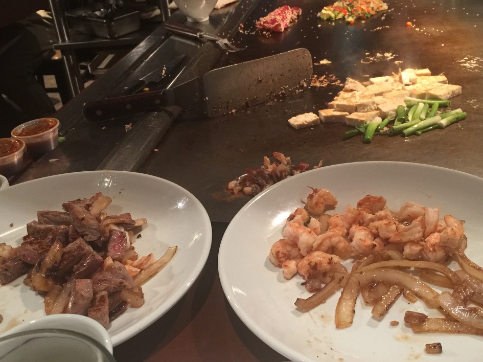[시카고 맛집] 옛날의 추억을 쫓아 철판 구이의 명소 베니하나를 가다.(베니하나/휠링/일리노이)