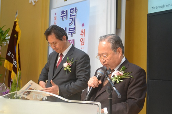 더블클릭을 하시면 이미지를 수정할 수 있습니다