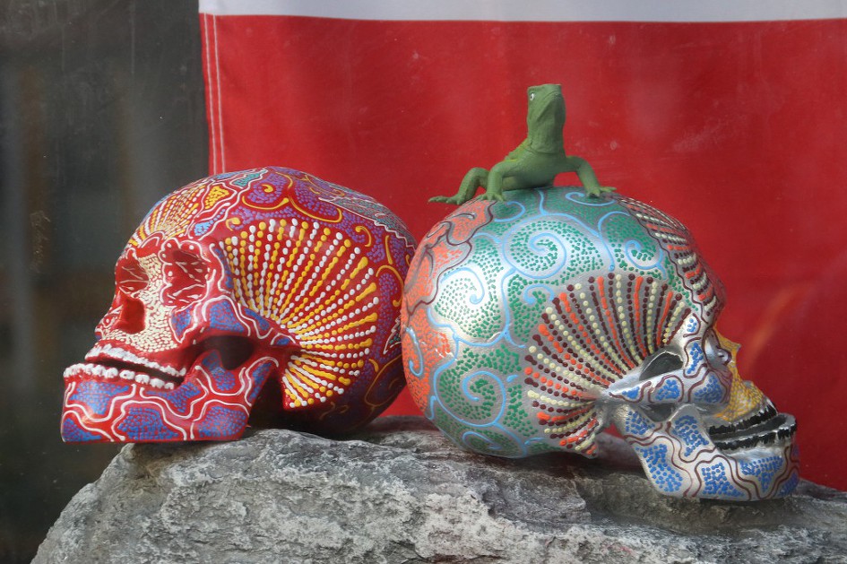 홍대 '피카소거리 모습'을 리뷰하였습니다.      (20181130)