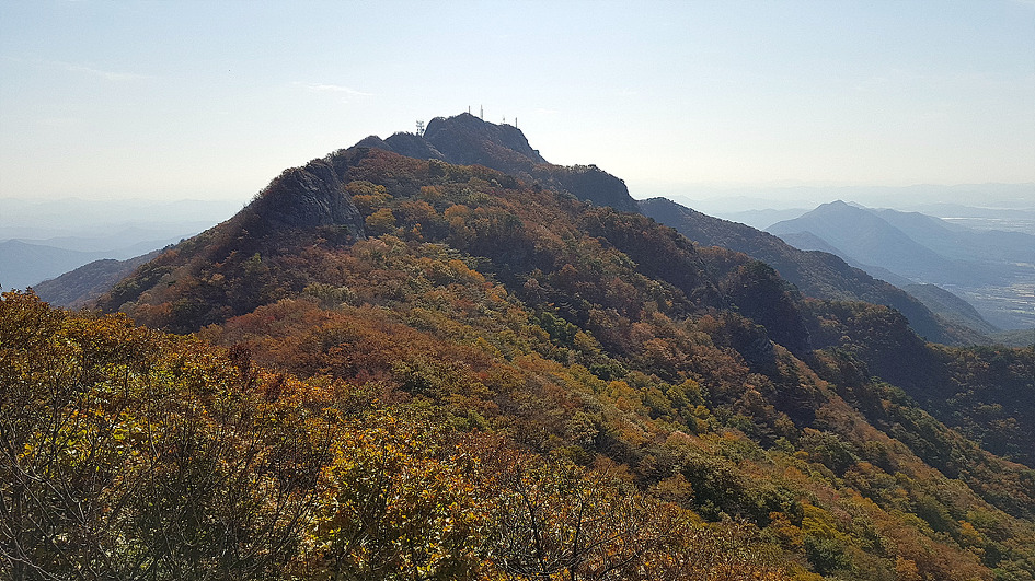 계룡산의 가을 정취에 빠져들다.
