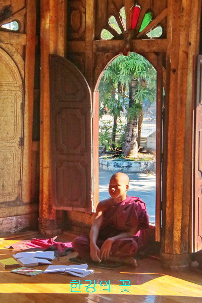 쉐양삐 수도원(Shwe Yan Pyay Monasstery)-1