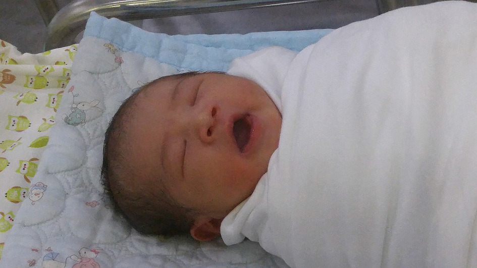 이쁜 손녀를 얻다.